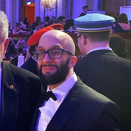 Author, journalist and entertainer