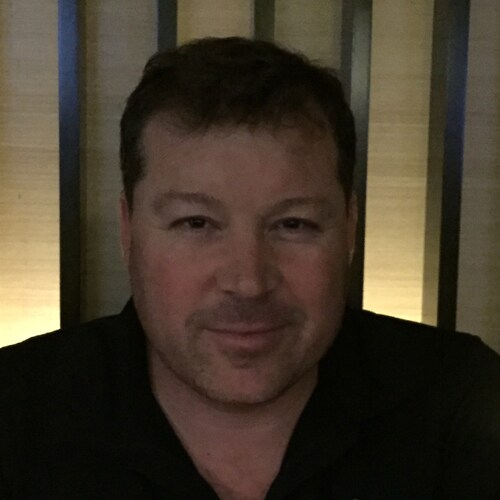 Aussie Navy Veteran, lives in Sydney