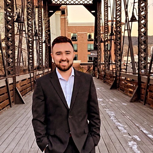 Conservative Republican. Christian. GETTR>TWITTER.