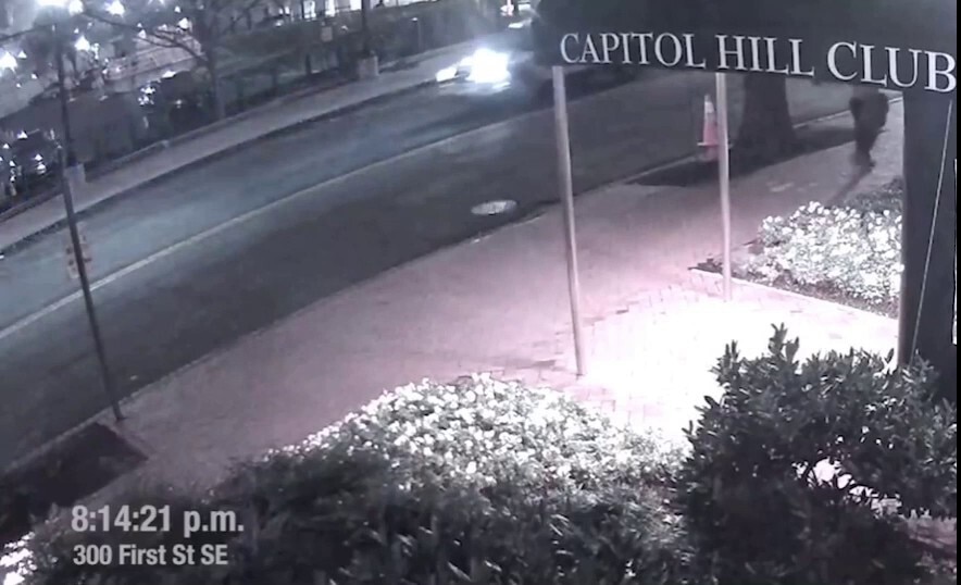 I assure you that this video of the unidentifiable Pipe Bomber throwing a hand signal to DC Police a...