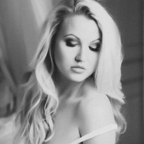 Wife, mom, patriot. I don’t want to hear about 2024, till we FIX 2020. Natural-minded, anti RIC.