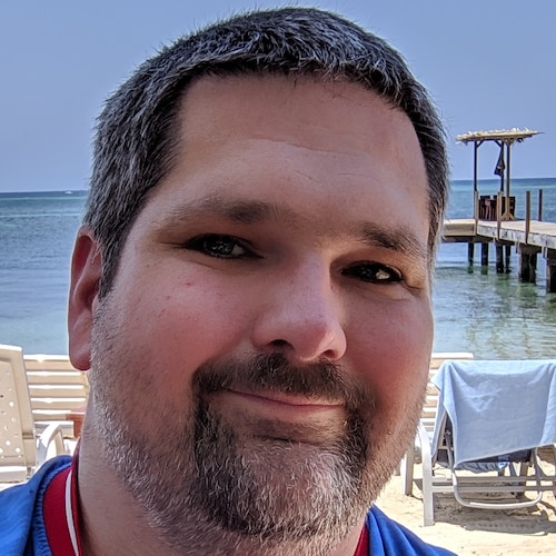 Truck driver by day, civil rights activist by night. Trump won. Fuck Antifa. POYB. Uhuru. Never talk to the police. Phot...