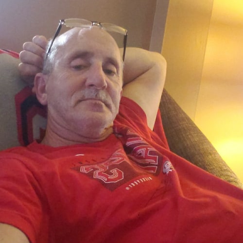 Husband, proud dad, deplorable, #MAGA, I hate prevs.and hoes. (Joe and Kamala) #back the blue #red #FJB , LET GO BRANDON...