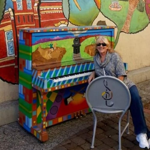 Visit Cynthia 🇺🇸 TheBreeze 🇺🇸's profile on GETTR. View their posts, photos, videos, and connect with them on the social platform.