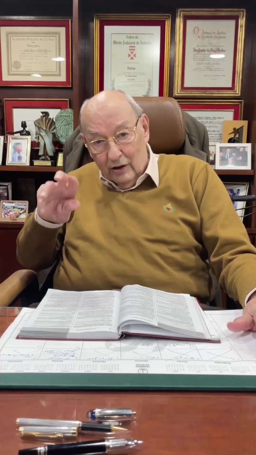 Ministro da Justiça de 🦑é penalmente responsável pelos crimes de 8/1/23 porque, informado pela ABIN...