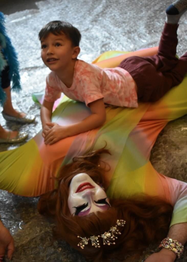 This is okay? A teacher would be fired for being in that position.