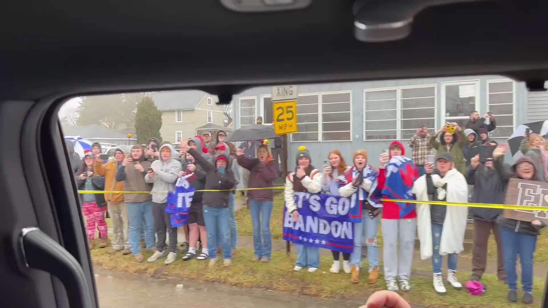 The streets of East Palestine were PACKED for President Trump’s arrival today! 💪 

