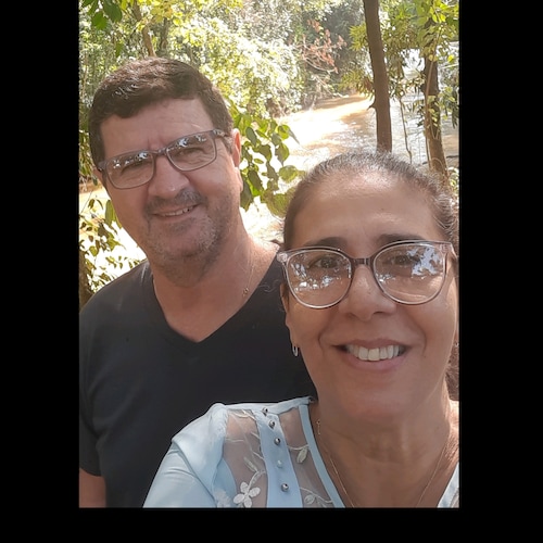 Sou brasileira, casada com Lelinho,🇧🇷 Deus, pátria, família, vida, liberdade e responsabilidade.
Brasil sem corrupção.