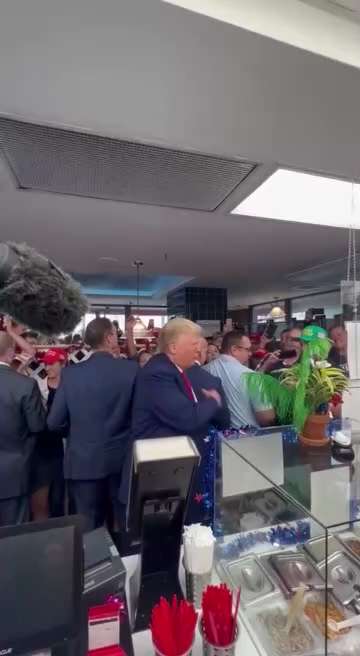 @ilpresidento “Everybody wants a Blizzard. What the hell is a Blizzard?!”