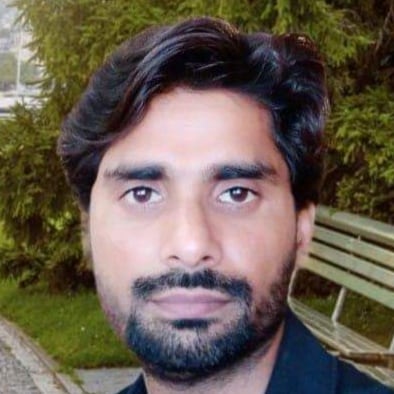 "Digital maestro, mastering affiliate marketing"