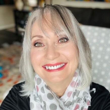 Support freedom, small government, medical choice. Help women over 40 look and feel younger naturally.