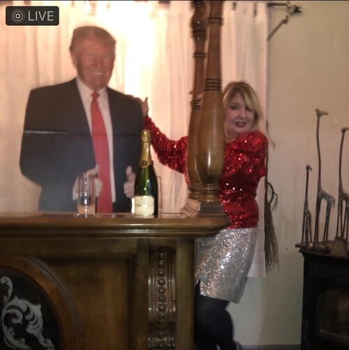 I love my great President Trump. God bless him. God bless America. #fightforTrump #americangirlfighting
-Deb