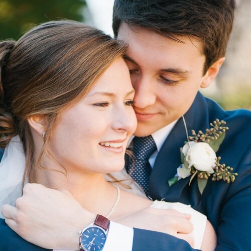 Christian. Husband. Conservative Kentuckian. 🇺🇸 Finance Geek. 📈