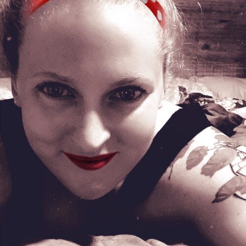 Wife, Mama, Sister, Conservative, Crime Junkie, Cancer Survivor, Irish Roots