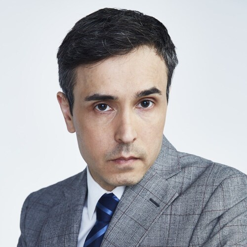 Writer, interviewer, Host of TheWideAngle @news_NTD—Breaching the censorship to bring expert views on key issues for Ame...