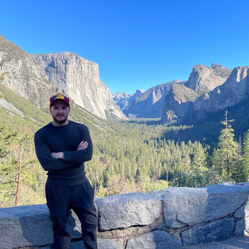 Washed Up Pro Dirtbike Racer
Solar Sales Manager
Outdoor Enthusiast
Patriot