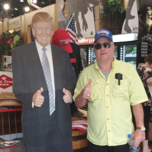 Happily Married Male & Trump Supporter & love the LORD GOD ALMIGHTY