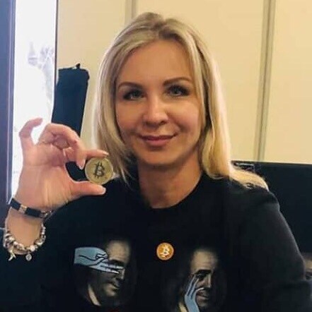 I am the manager of financial growth institute also a dealer in binary mining /Bitcoin and other crypto currencies: my WatsApp +17472856814