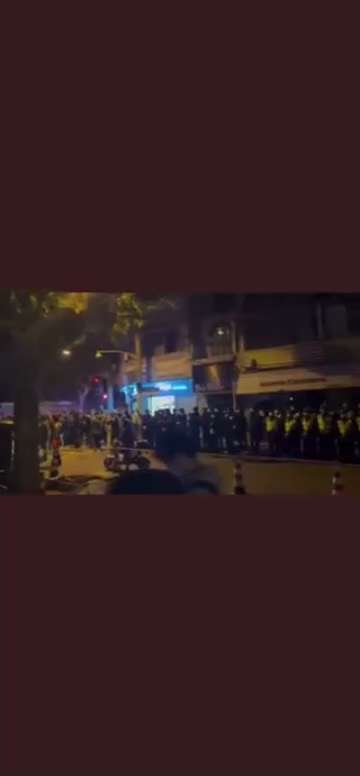 【除了在咱们这里，第一次听到这个口号，好亲切啊~~】这也会是，未来的一段时间，中共国的常态。