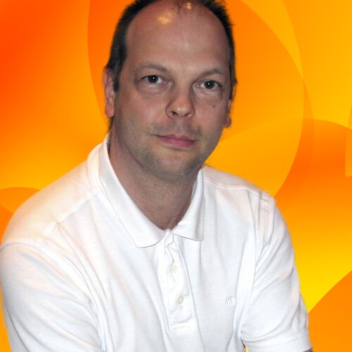 Masseur Steffen - fullbody massage. backmassage. Klassische Massage. Rückenmassage. footreflexology ....