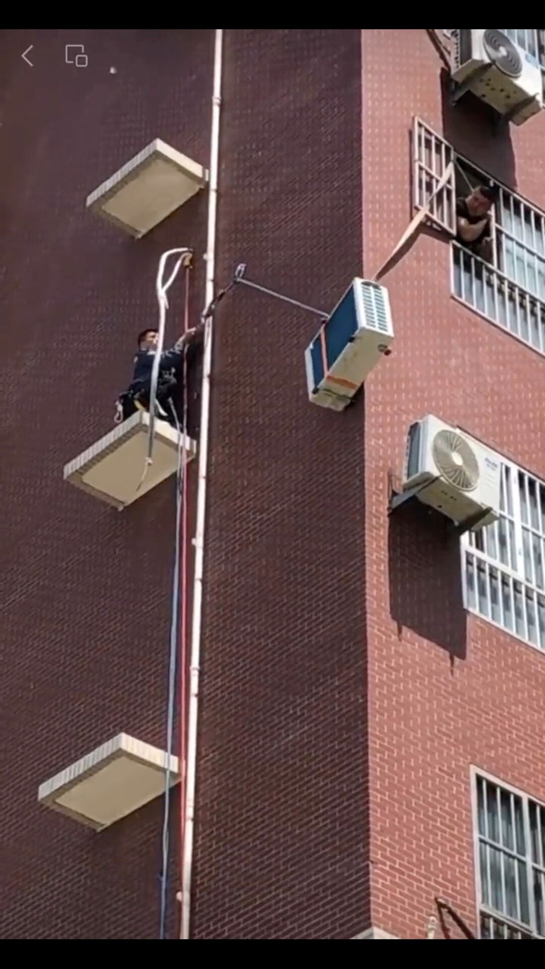 Anti-human design! 🤢🤮