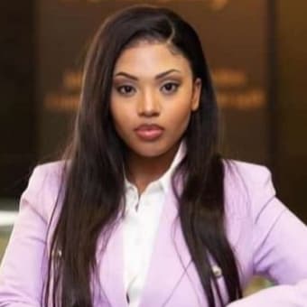 Senior Financial Accountant at Trade with Chantel.
Binary trading/ Account Management.
👑 Bitcoin mining.
💰 Mindset+mon...