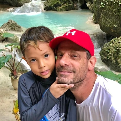 Pureblood Trump Supporter. Our freedom isn't for sale, period.