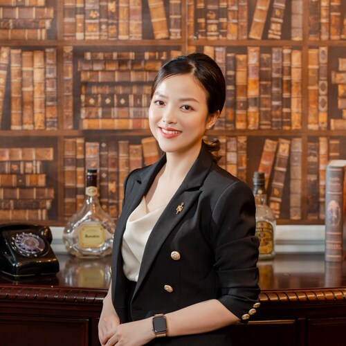 Kiều Thư một chuyên gia môi giới Bất Động Sản làm việc tại Vinhomes Phú Quốc - Cung cấp danh sách các dự án Vinhomes Vin...