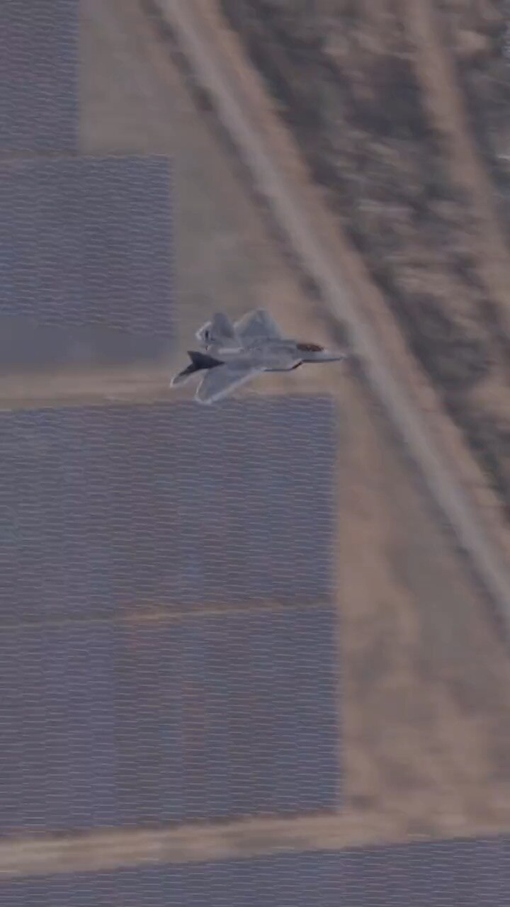 Fly it like you stole it! 🔥  
📹- razzlarson