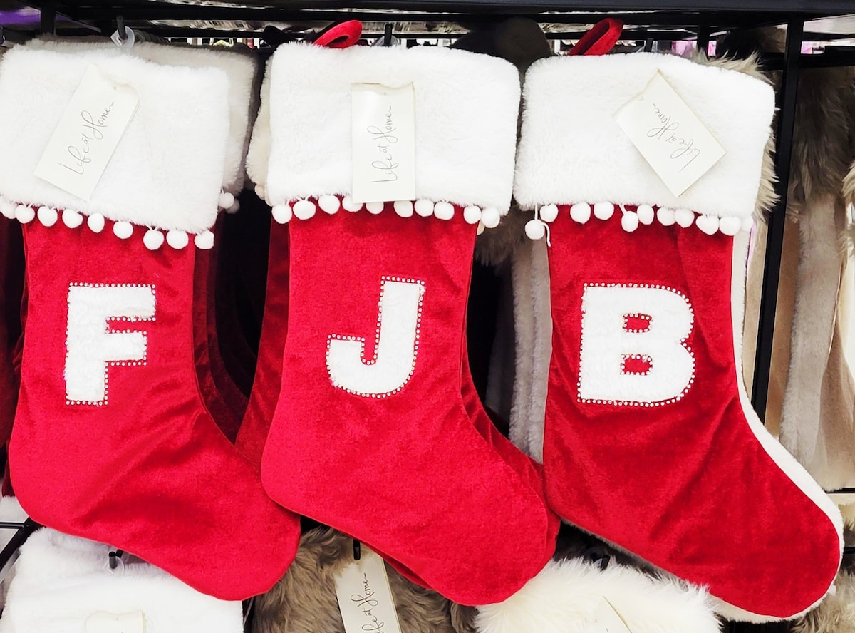IT'S THAT BEAUTIFUL TIME OF THE YEAR!!!🎄😂😂😂