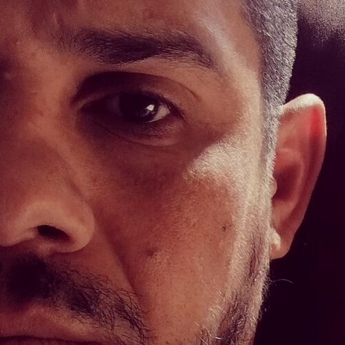 Bora lá , eu sou cristão antes de tudo evangélico da igreja do senhor Jesus Cristo há não não é aquela dos santos dos úl...