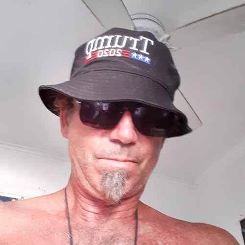 MAGA Republican 
Bass guitar player living at the Jersey Shore
