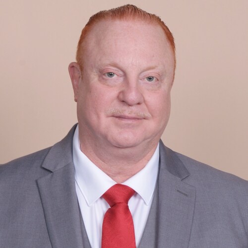 I am Martin Veprauskas a 20 year US Navy Veteran and, a candidate for United States Senator in California. It is David and Goliath all over again! Vote for me!