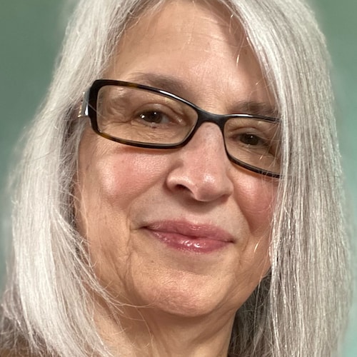 A sister of Jesus Christ, the Son of God, who has made me free of my sins (John 8:31-36, John 20:17)
#HolyBible #Bible #...