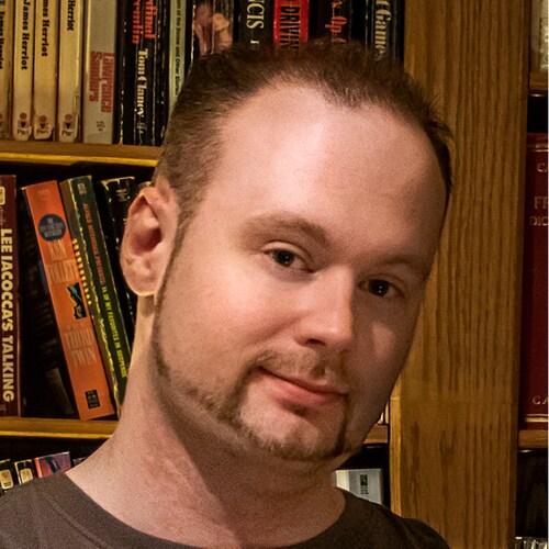 Graphic Designer/Illustrator/Gamer/Canadian/Ladies' Man/Me. Opinions are my own. Especially the unpopular ones.