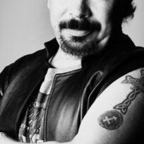 Author of "I'm Sorry: The Confessions of a PC Offender", "Life On Smars" on Substack, singer/songwriter,