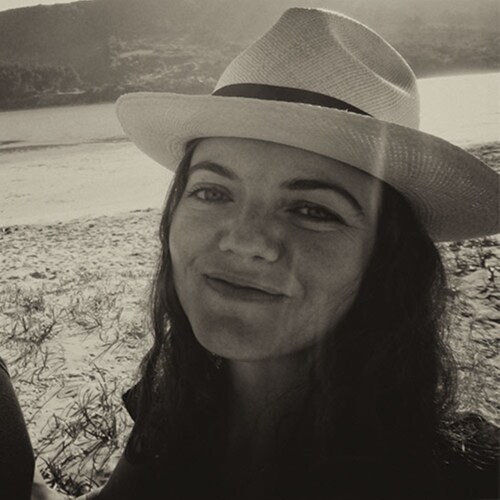 #commissionsopen | Designer | Digital Artist | PC Gamer | Christian | YouTuber | Wife of twitch.tv/Mr_W4RpATH