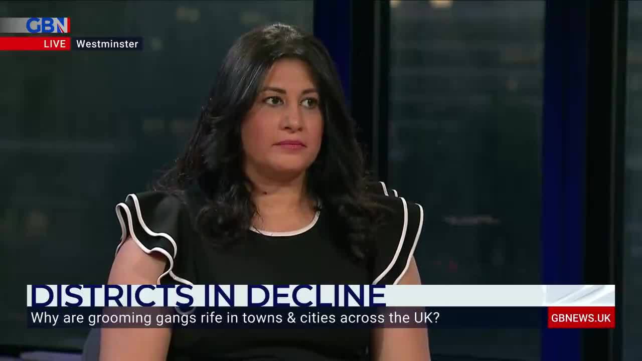 Whilst I absolutely respect what Yasmine Mohammed is saying here I can't help but think is she only allowed to say these things because she has muslim/middle eastern privilege.
I have said EXACTLY THE SAME THINGS as Yasmine in this video clip, yet I have been branded a racist, a hate speaker, and islamophobe.
I have had to endure government, police and judicial persecution for over a DECADE saying EXACTLY what she says???
So, the conclusion can only be, if you are white, a Christian, a native to the land you were born, then you CANNOT say the things that Yasmine does.
I guess that's my "white privilege".