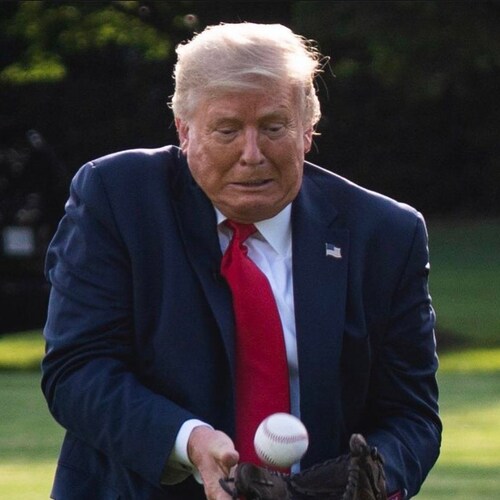 “Despite the constant negative press covfefe” #gluelivesmatter #freefrom 🇱🇷