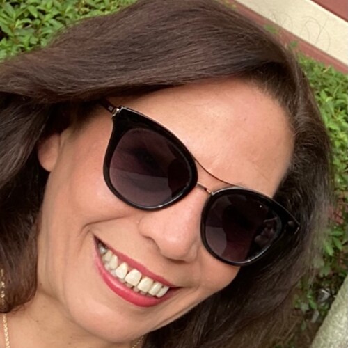 Will fight for America. Lover of the F word. Biden is Senile.