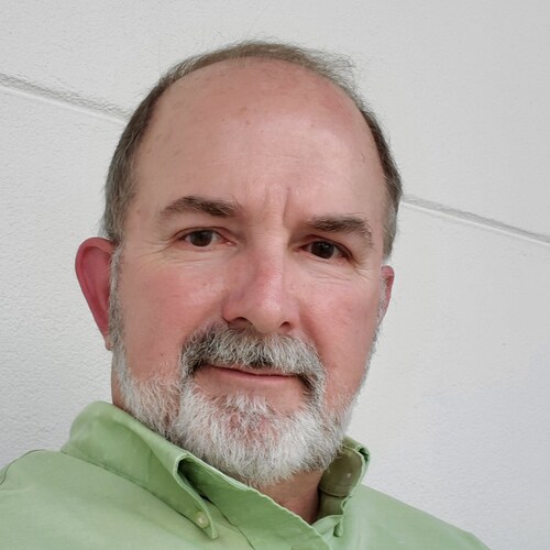 61 year old conservative Christian patriot. I love my country and you should too.