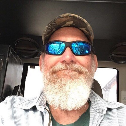 Unapologetic Christian Patriot! Won’t be told what I can or can’t say! If you don’t like it ,ban me like twitter did! Pr...