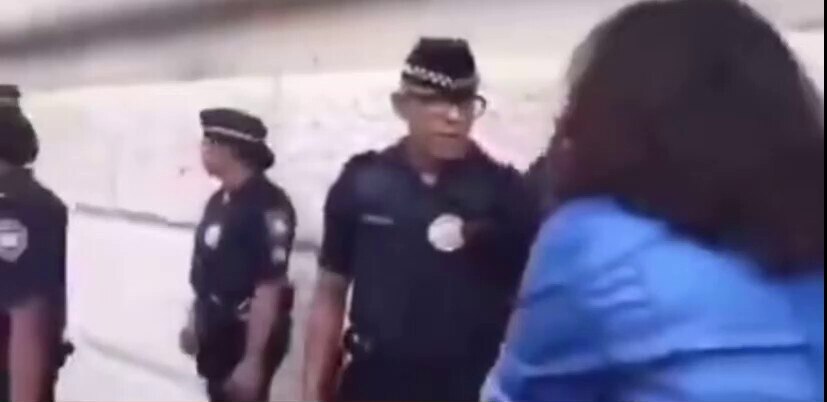 This is how Native Aussies receive the authorities trying to force you to take the vaccine with bows...