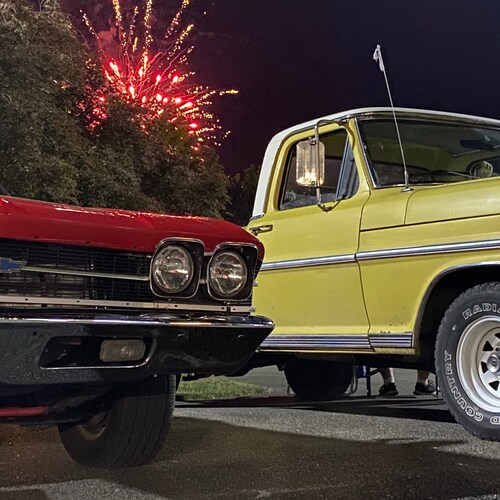 We are a Car community of cool cars and we like to cruise are cool city’s 
and towns