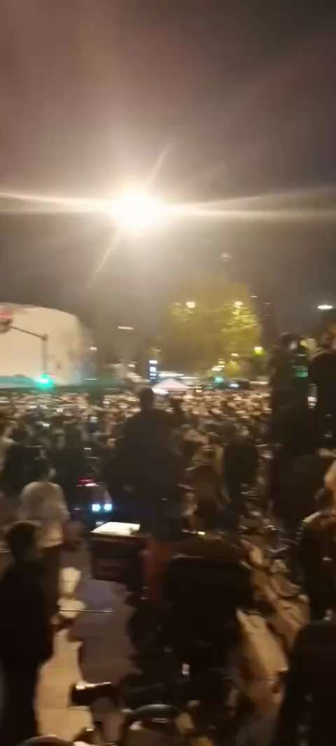 Tens of thousands of people have taken to the streets of Wuhan to protest the CCP (yes that Wuhan)