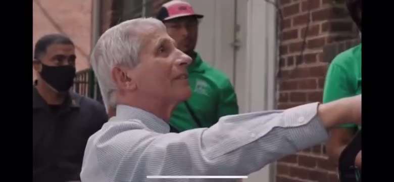 "Your campaign is about fear!"

Brave black American tells Fauci where he can stick his vaccine. 

W...