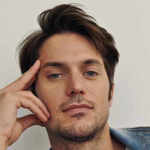 Who plays Simone in All-American? It’s actress, Geffri Hightower, let’s meet her! Geffri Maya portra...