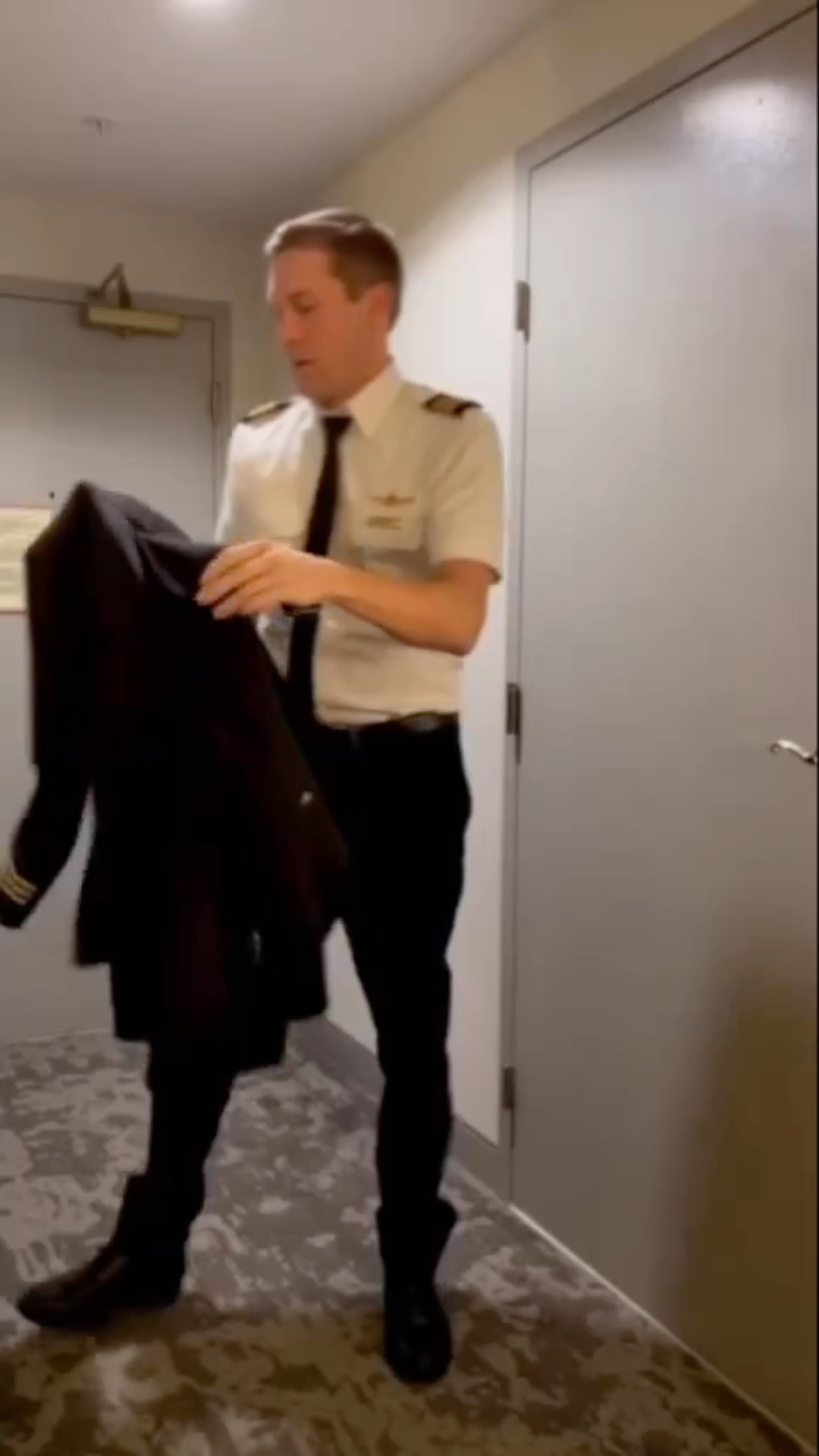 View 喜花园777's post on GETTR. Join the discussion, share your thoughts, and connect with the community.