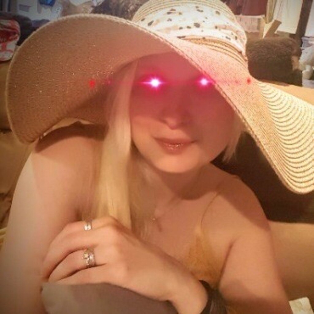 Hello GETTR,
I'm Back! MAGA
#DigitalSoldier Activated.