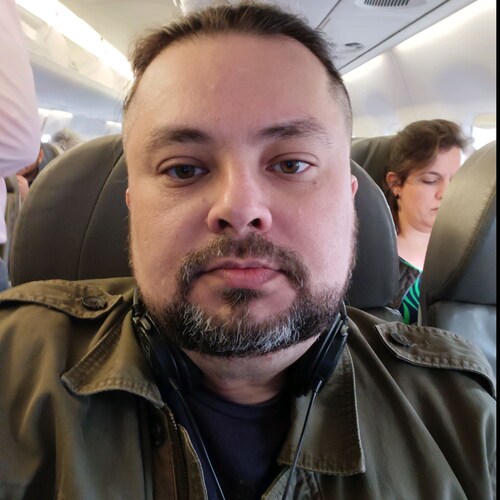 Empresário, ADM, engenheiro, professor, Cristão, Conservador,  divorced,italiano/espanhol e Rubro Negro